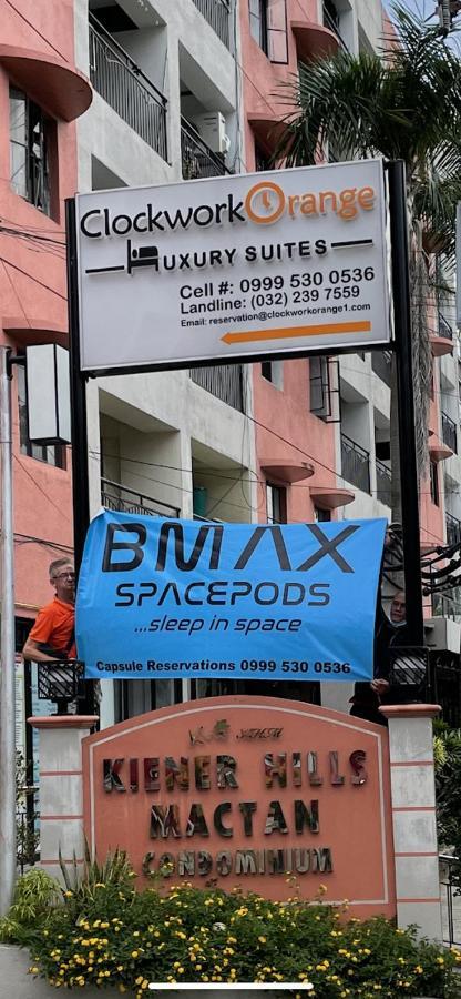 Bmax Spacepods Lapu-Lapu City Buitenkant foto